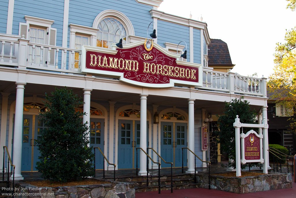 Dining Review_ The Diamond Horseshoe